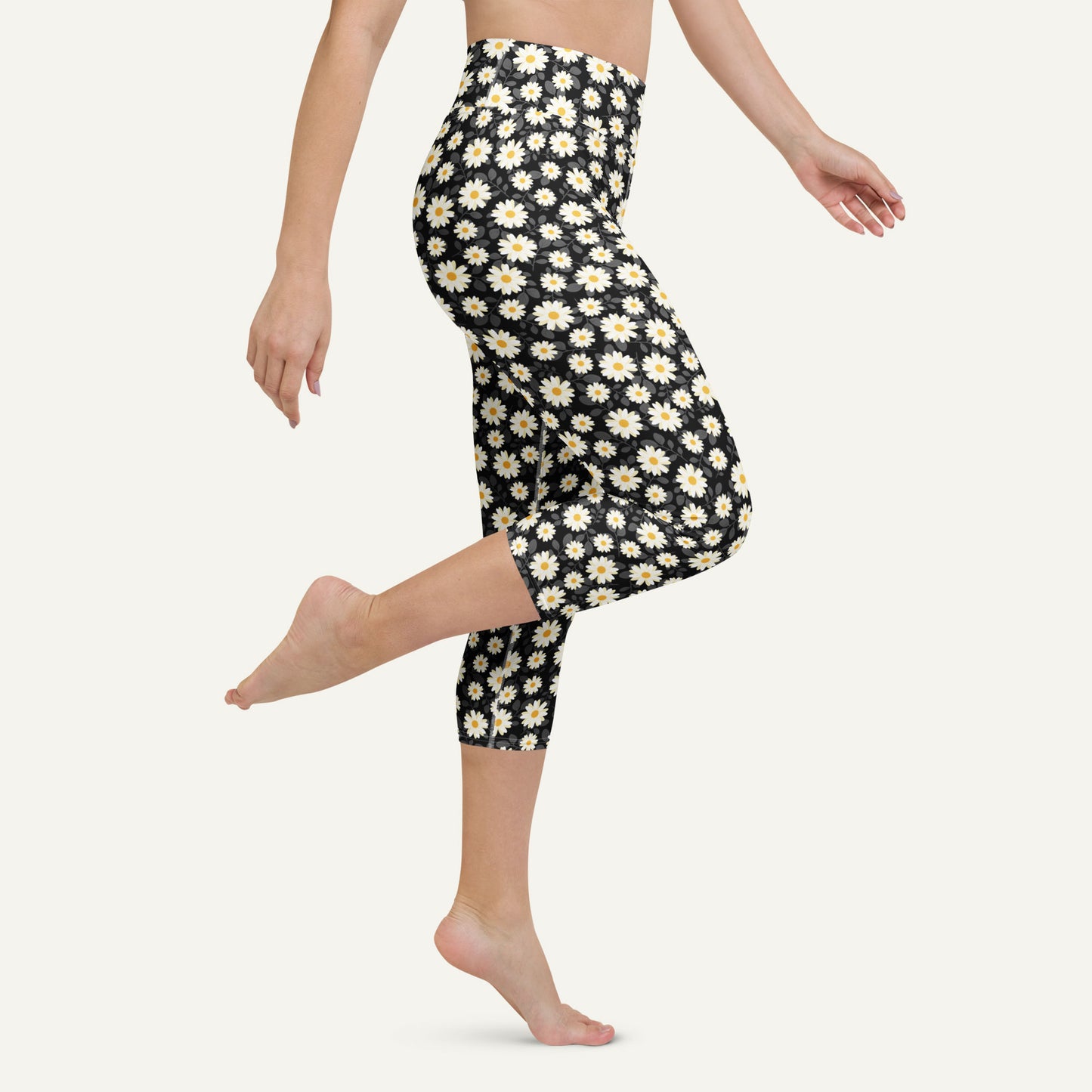 Summer Daisies Black High-Waisted Capri Leggings