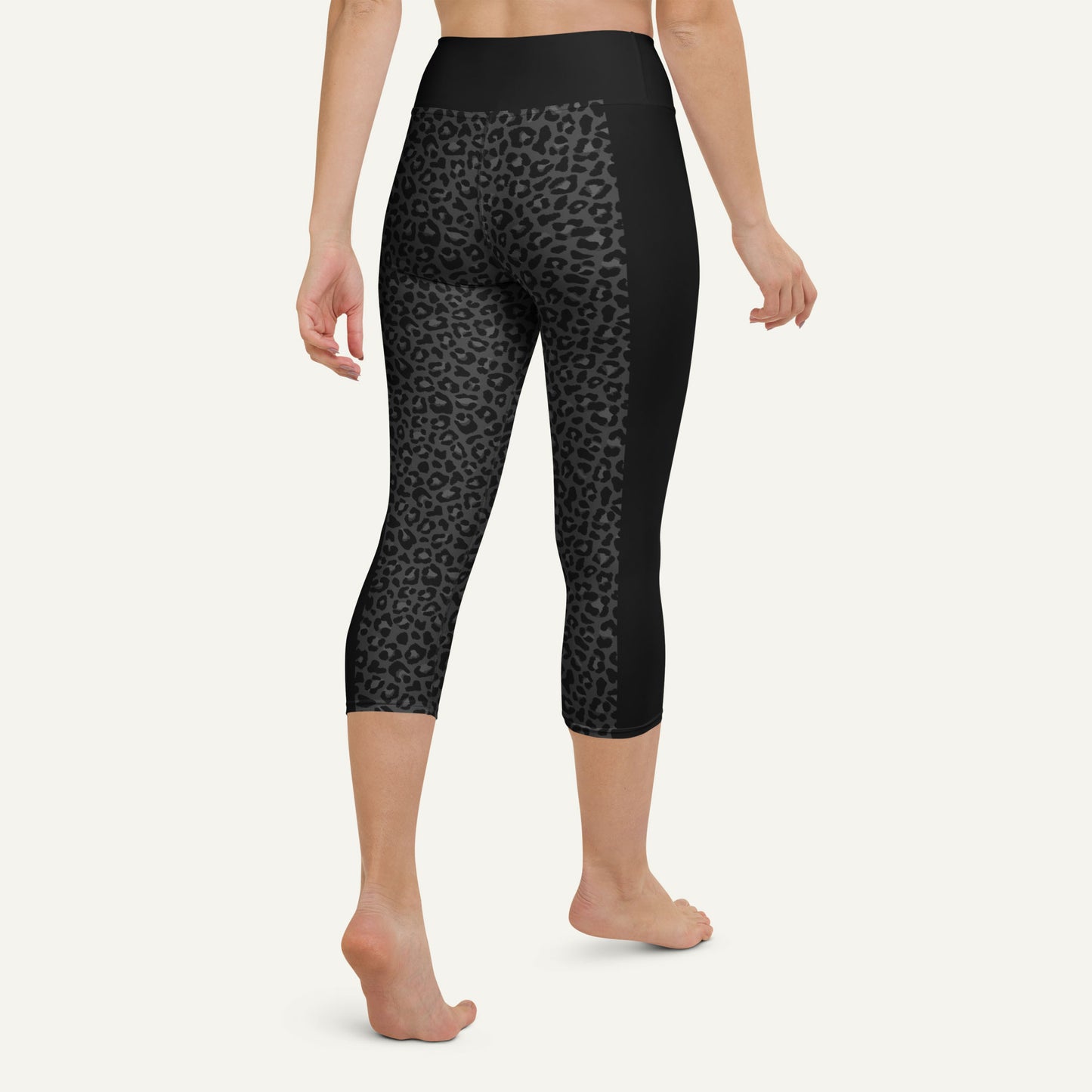 Black Leopard Sprint High-Waisted Capri Leggings