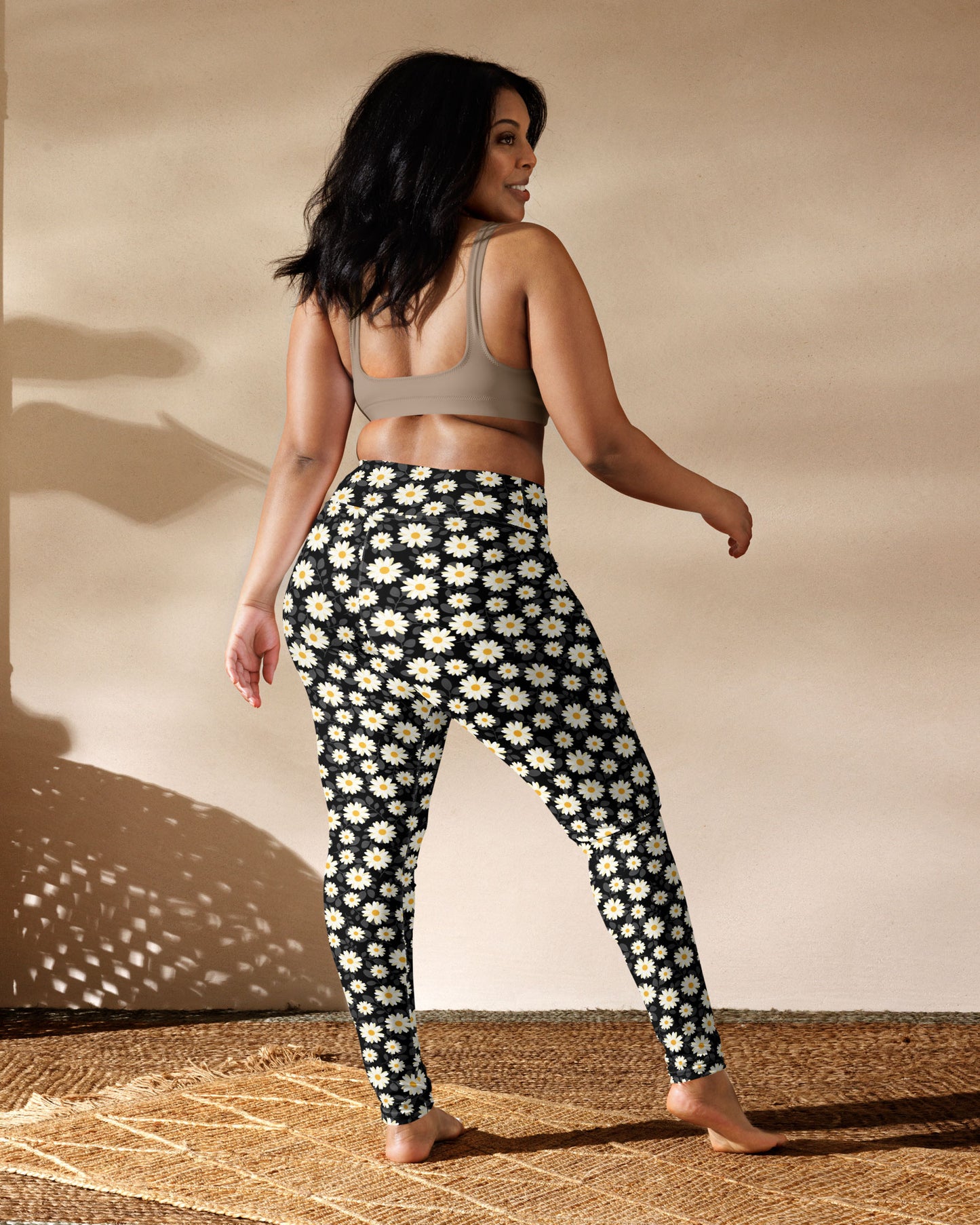 Black Summer Daisies High-Waisted Leggings