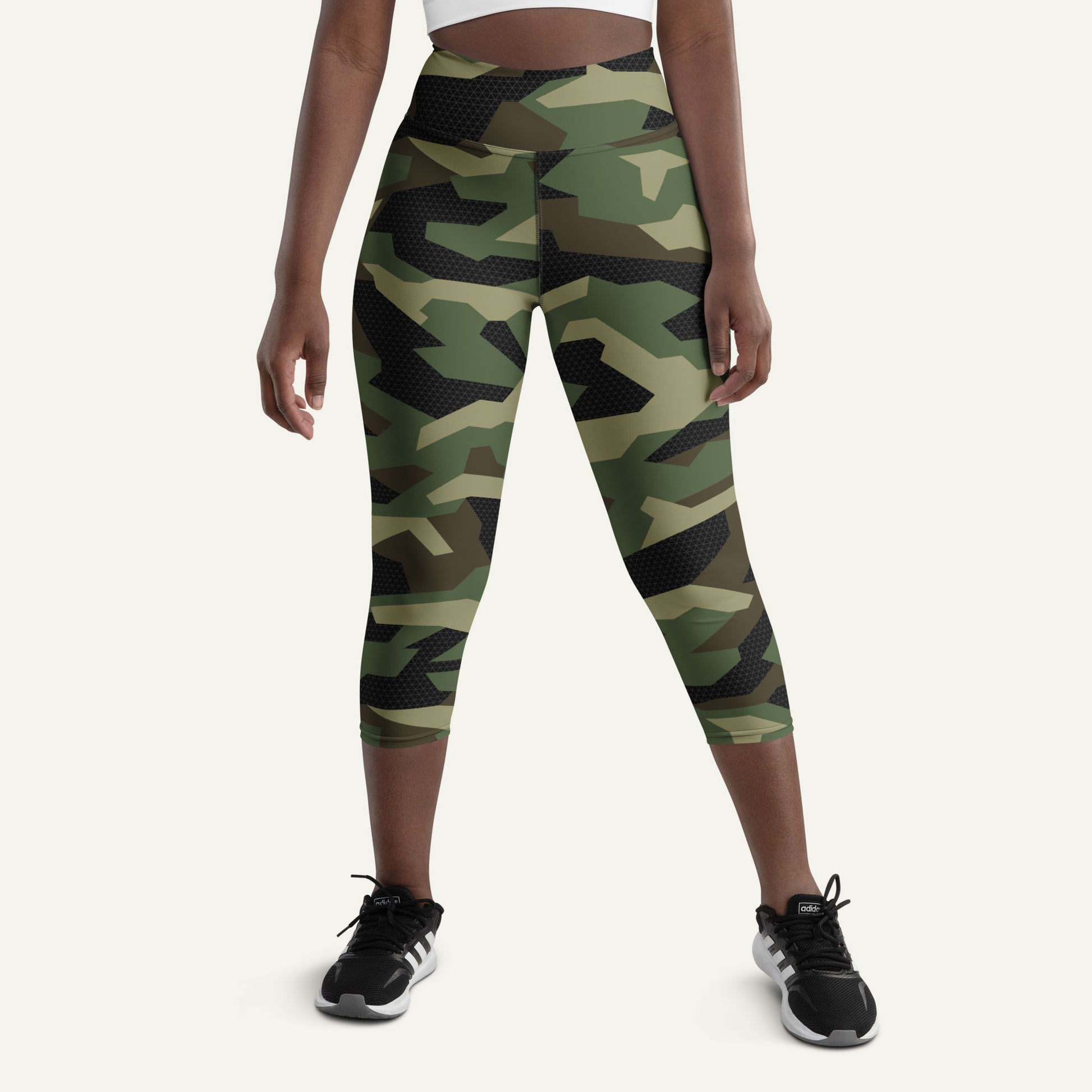 Woodland Geometric Camo High-Waisted Capri Leggings - Ministry of Sweat